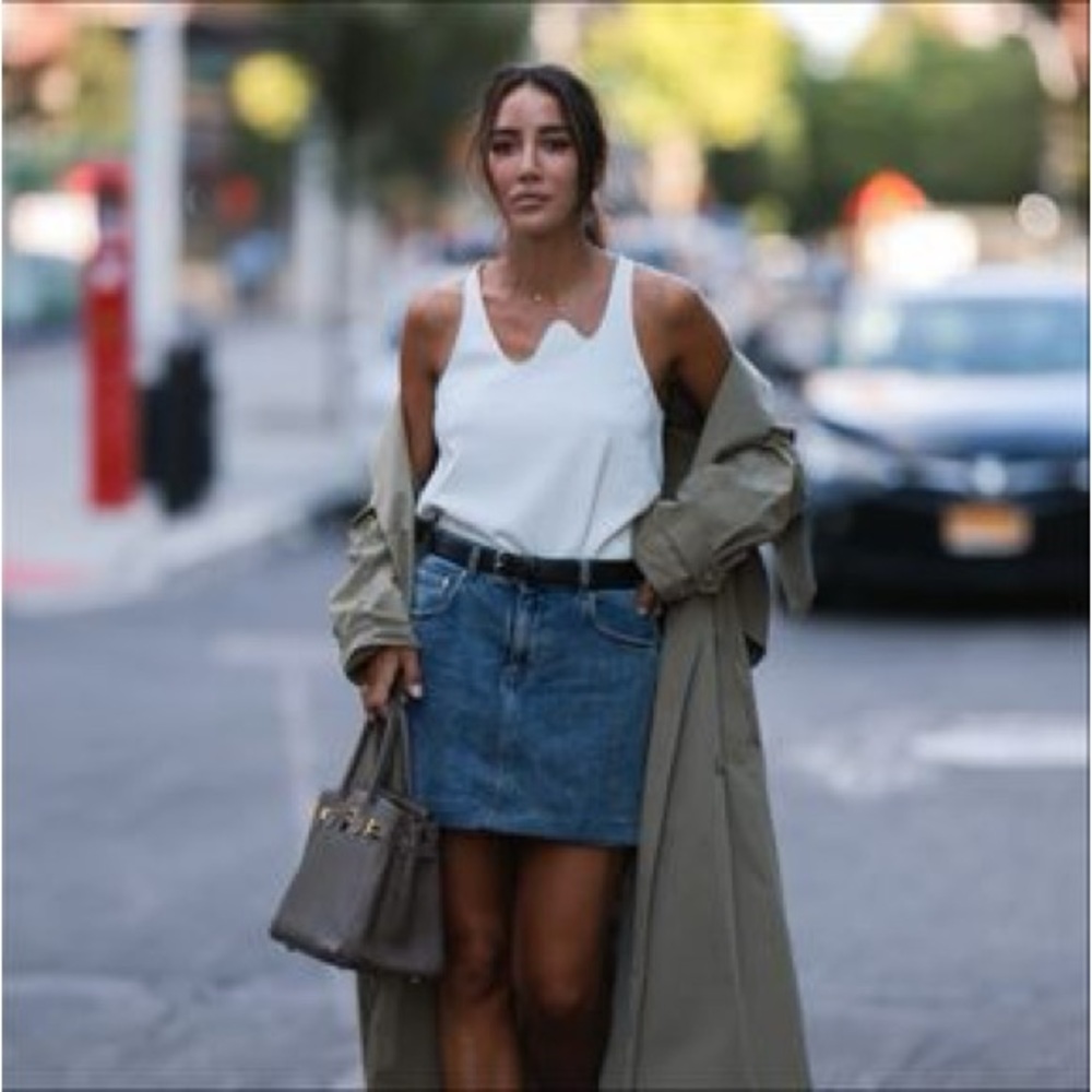 White‎ House Black Market Denim Skirt